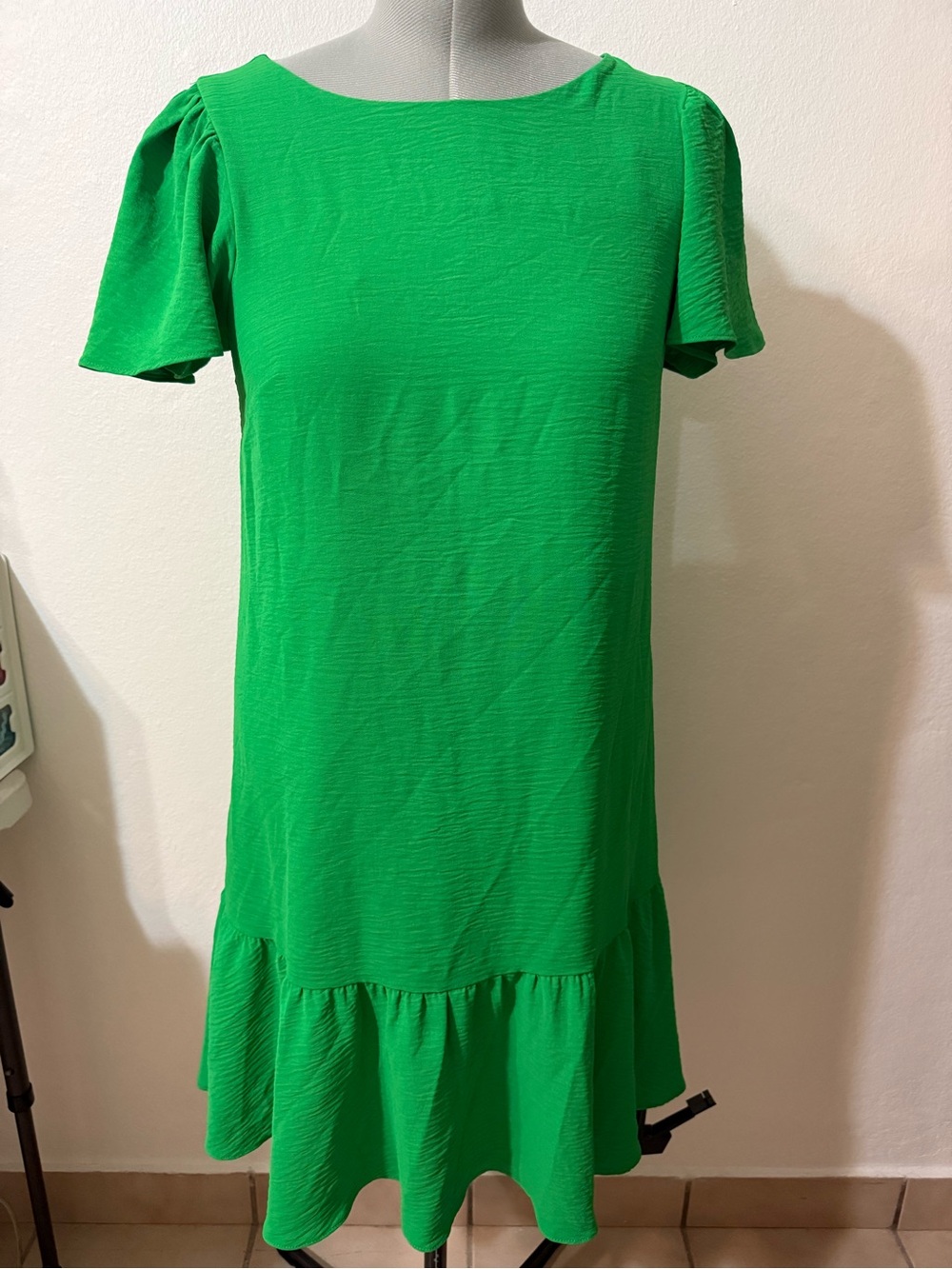 Dkny Emerald Green Short Sleeve Ruffle Hem Midi Dress